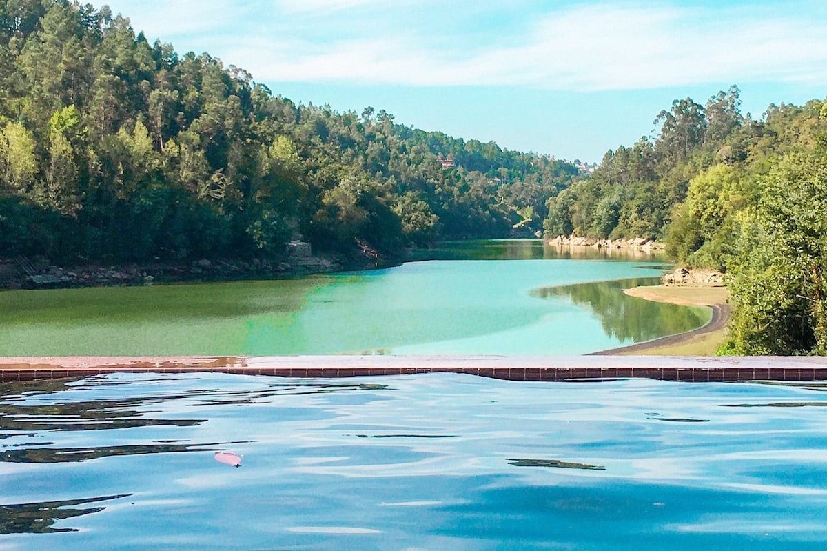 Quinta sobre o Rio com Piscina - Casa da Garça