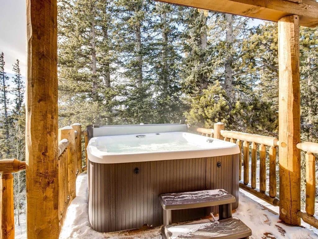「山景」小木屋，带热水浴缸，景色迷人