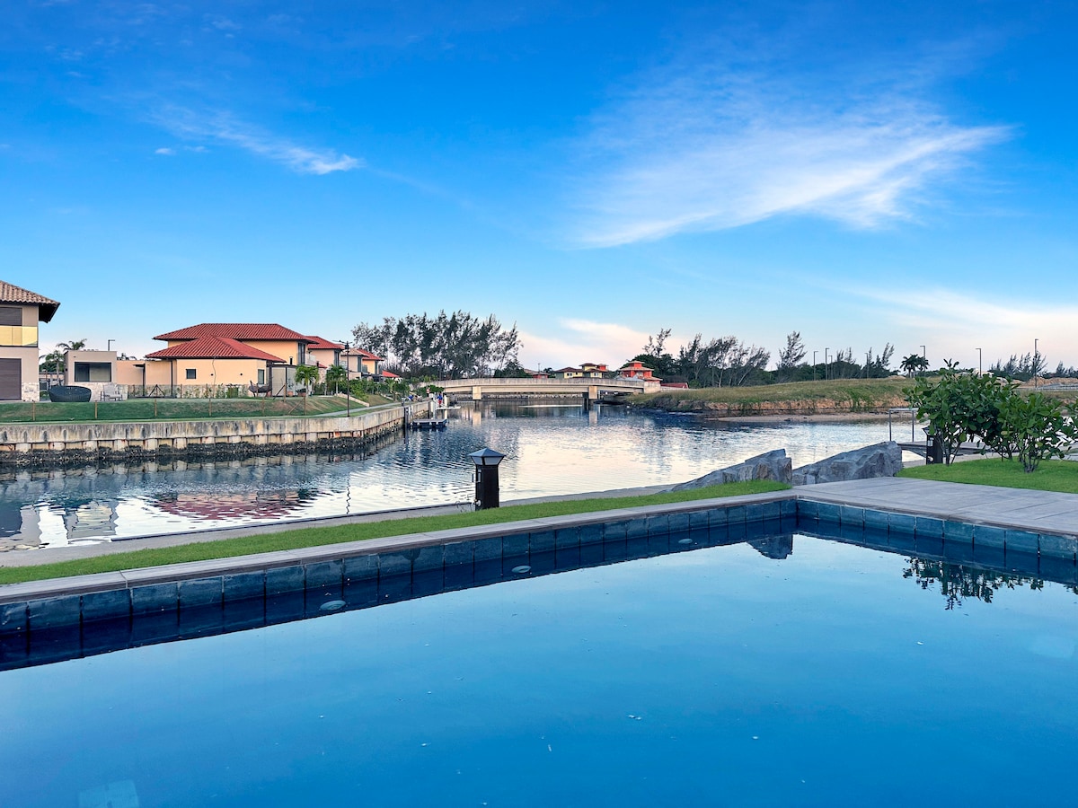 Club Condominium|Private Marina|Spacious