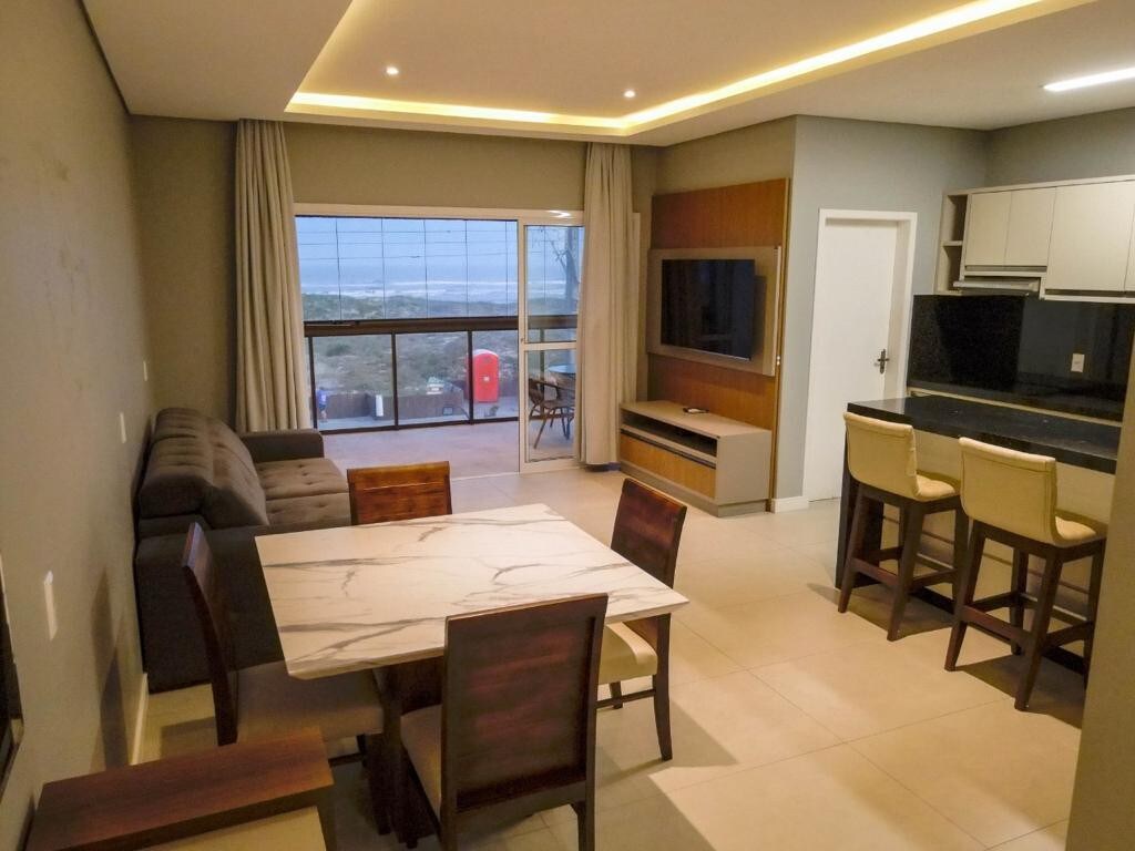 Apartamento Mobiliado Frente ao Mar