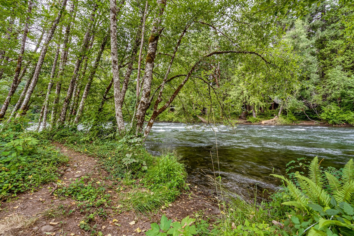 小木屋4 -麦肯齐河（ McKenzie River ）