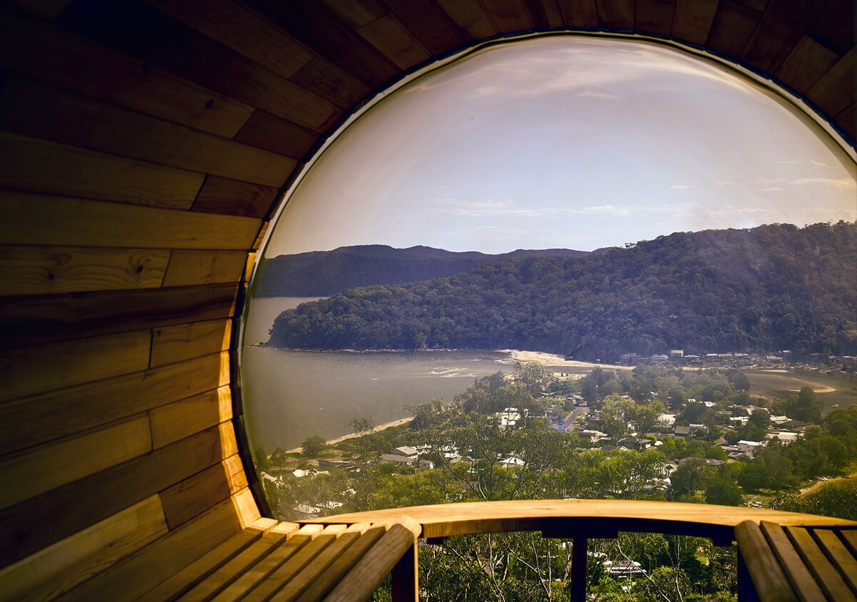 Patonga House: Stunning Views, Privacy, Pool/Sauna