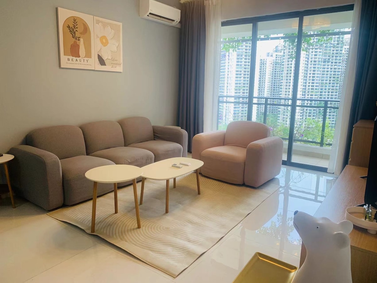 Family Muji Suites 4 pax Forest City