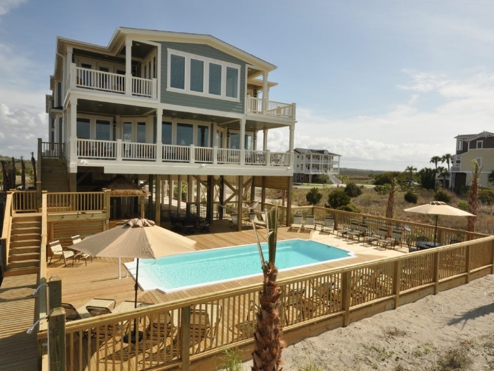 50% off Oceanfront 16 Bedroom house with pool!