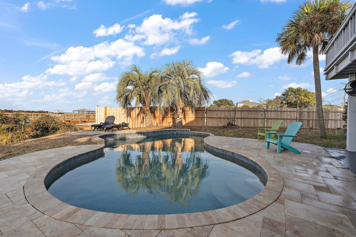 IOP Waterfront w Dock and Pool