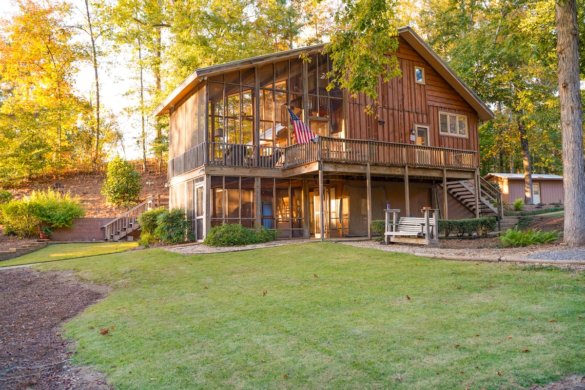 Cabin at Lake Martin