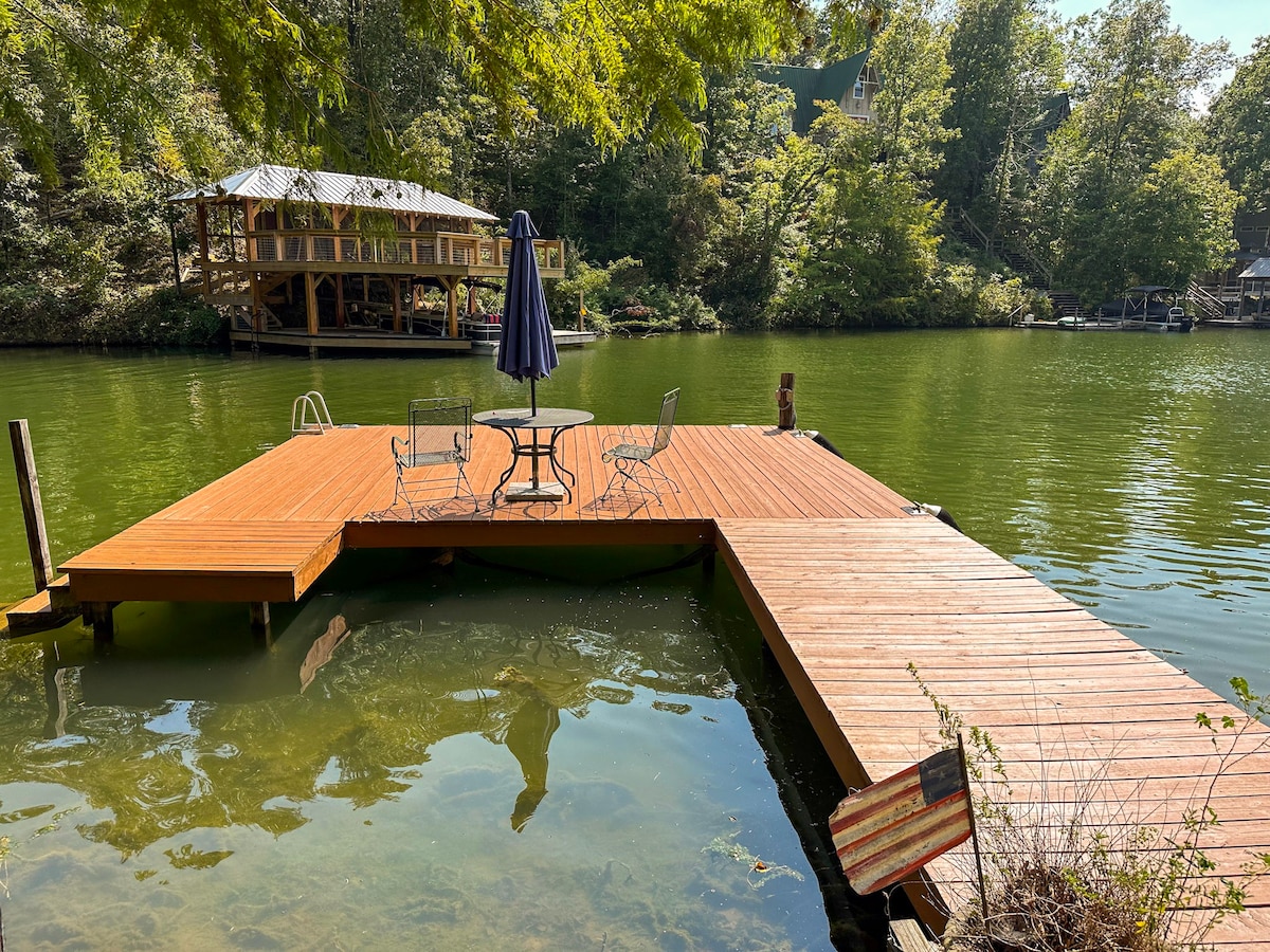 Cabin at Lake Martin