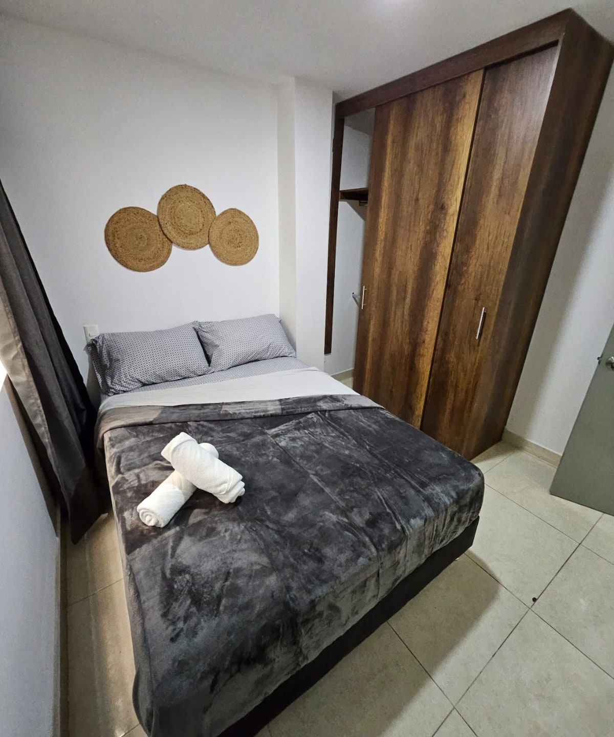3 rooms apt in La 45 nightlife Street Medellín
