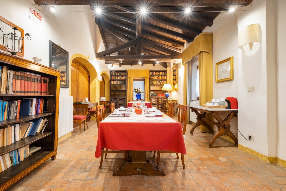 Ca 'Palazzo Malvasia Historical House