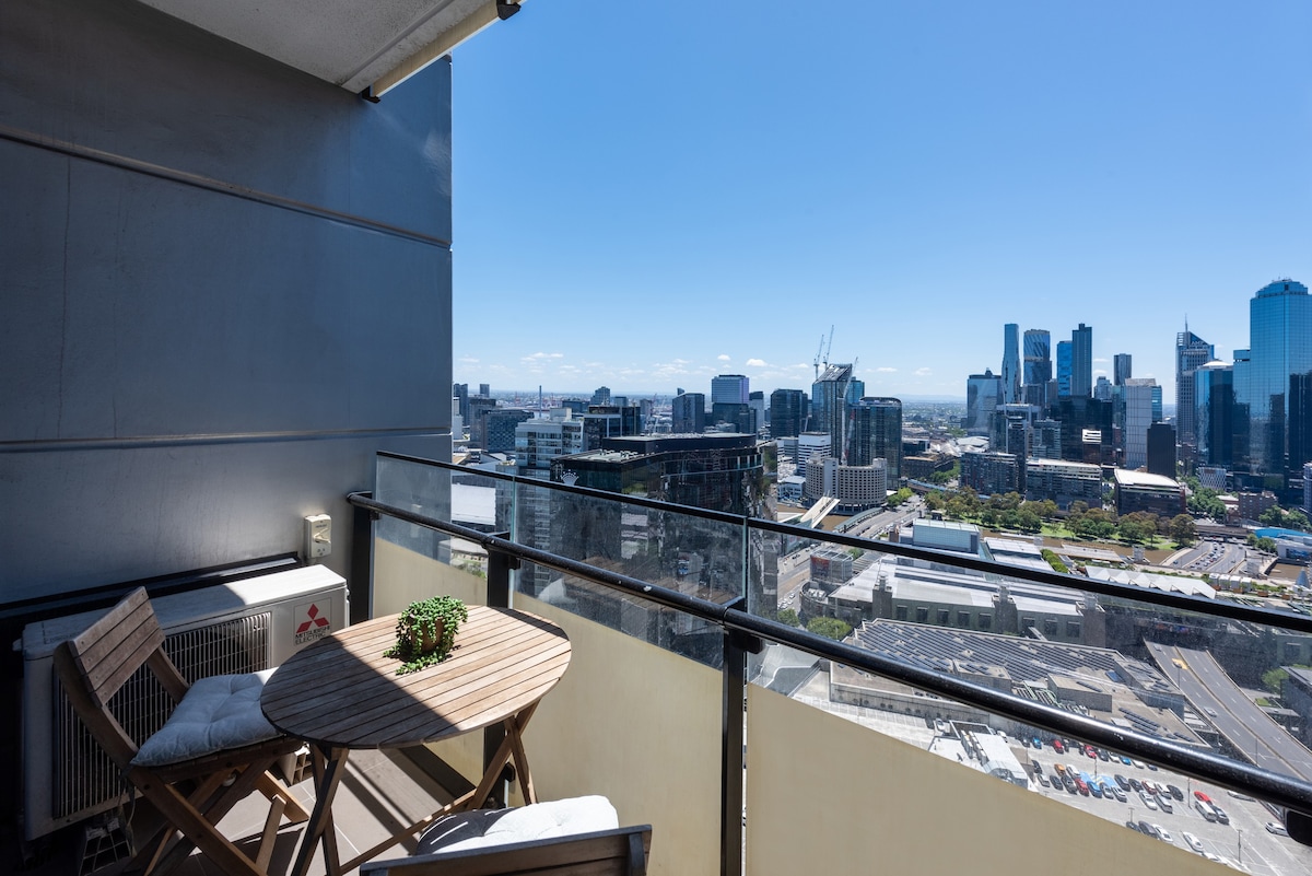 Beautiful View 2BR Unit in the heart of Southbank!