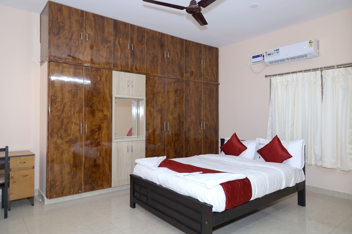 Garudadri 3BHK By Shree Balaji HospitalityServices