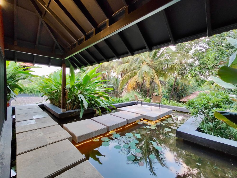 Luxurious 4 BR Balinese Villa in Thal