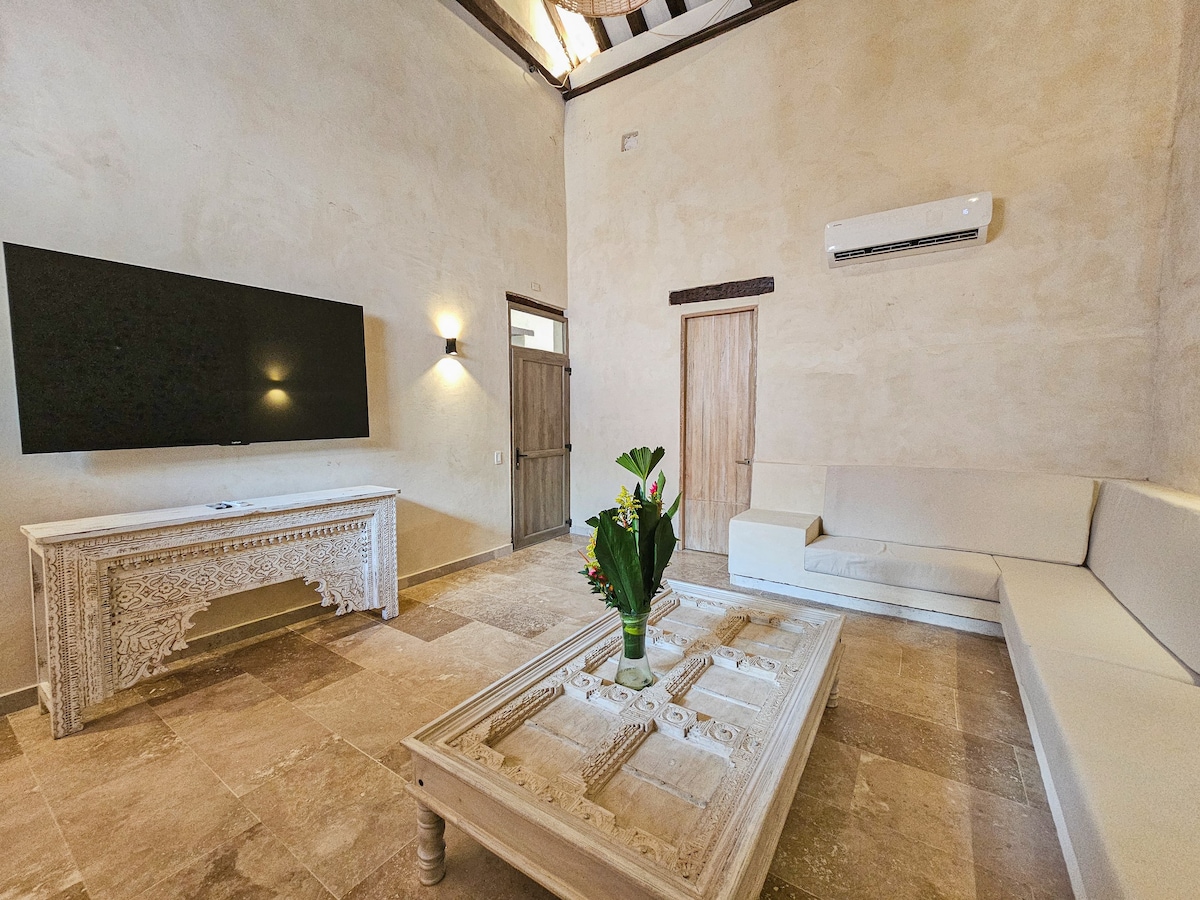 Luxury 11 Bedroom Old City Villa