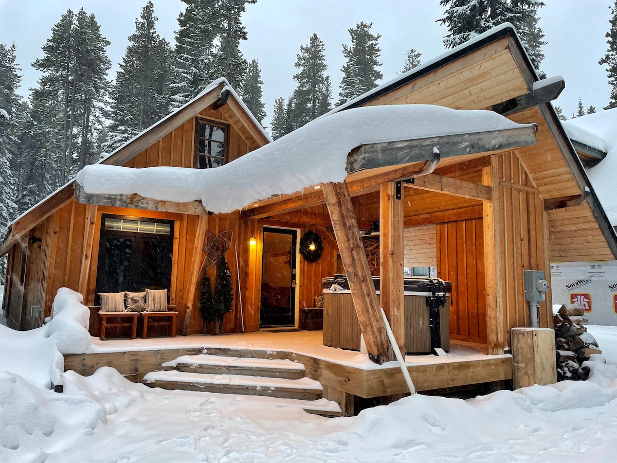 Getaway Cabin at Apex Mountain Resort