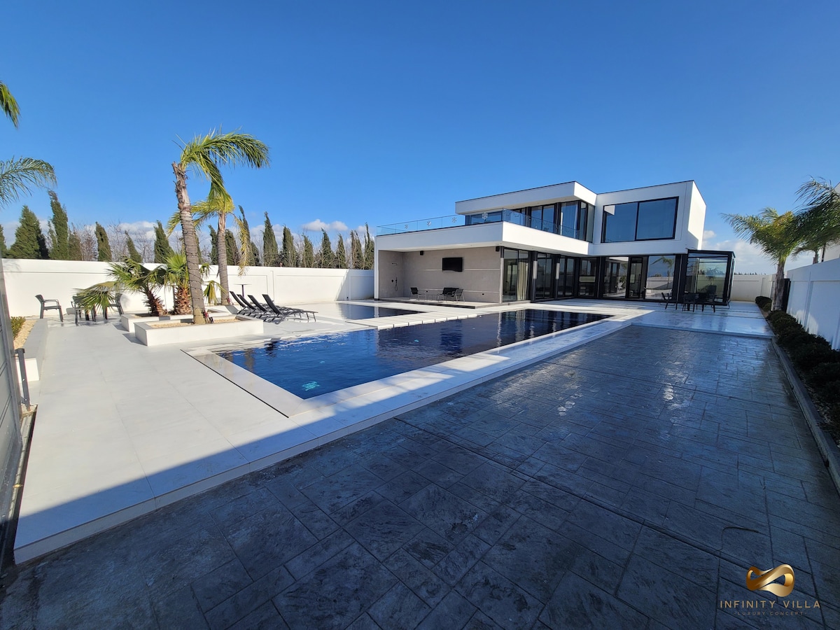 Infinity Villa