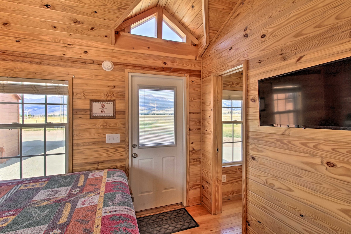 Small Cabin 6, Big Montana Feel!