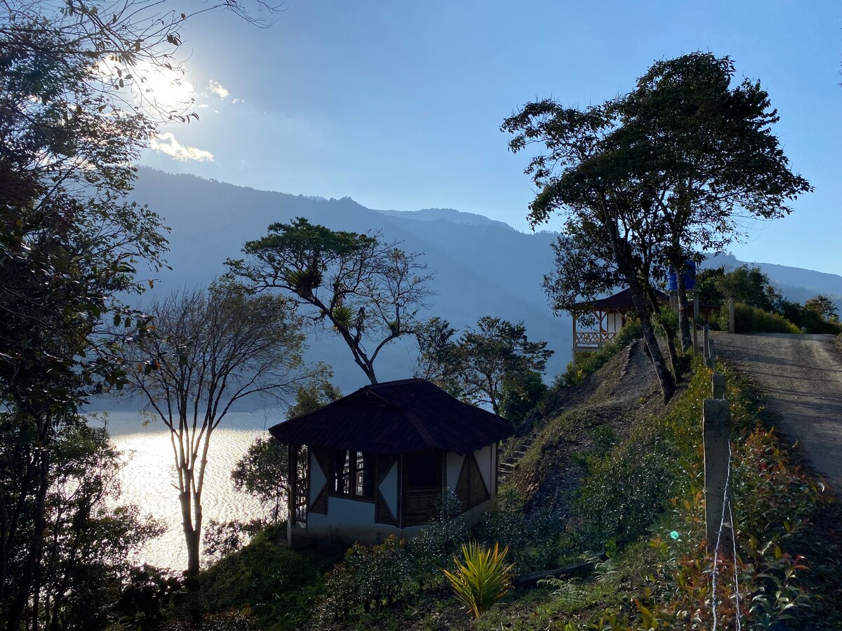 Acogedora cabaña campestre con vista a la Represa