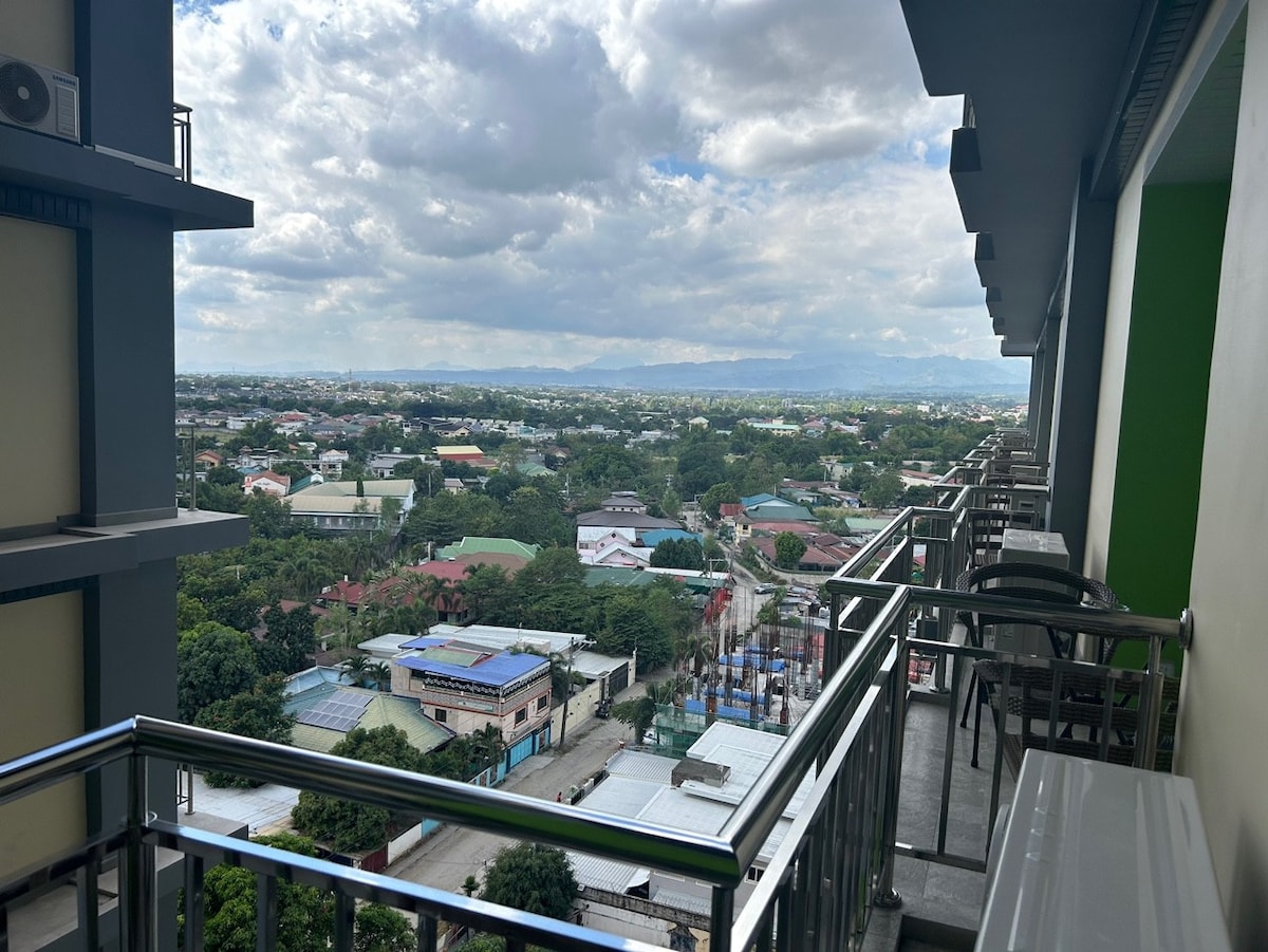 LaGrande2 rooftop (swiming) angeles Walking Street