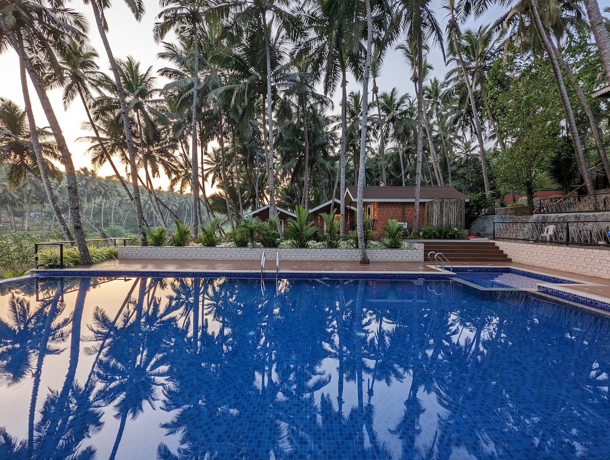 Bathtub room and swimming pool