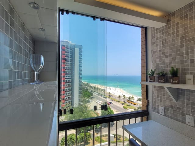 Loft com Vistão Mar e Pé na Areia: Barra da Tijuca