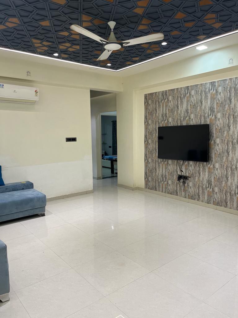 3BHK, furnished , balcony, Maid available