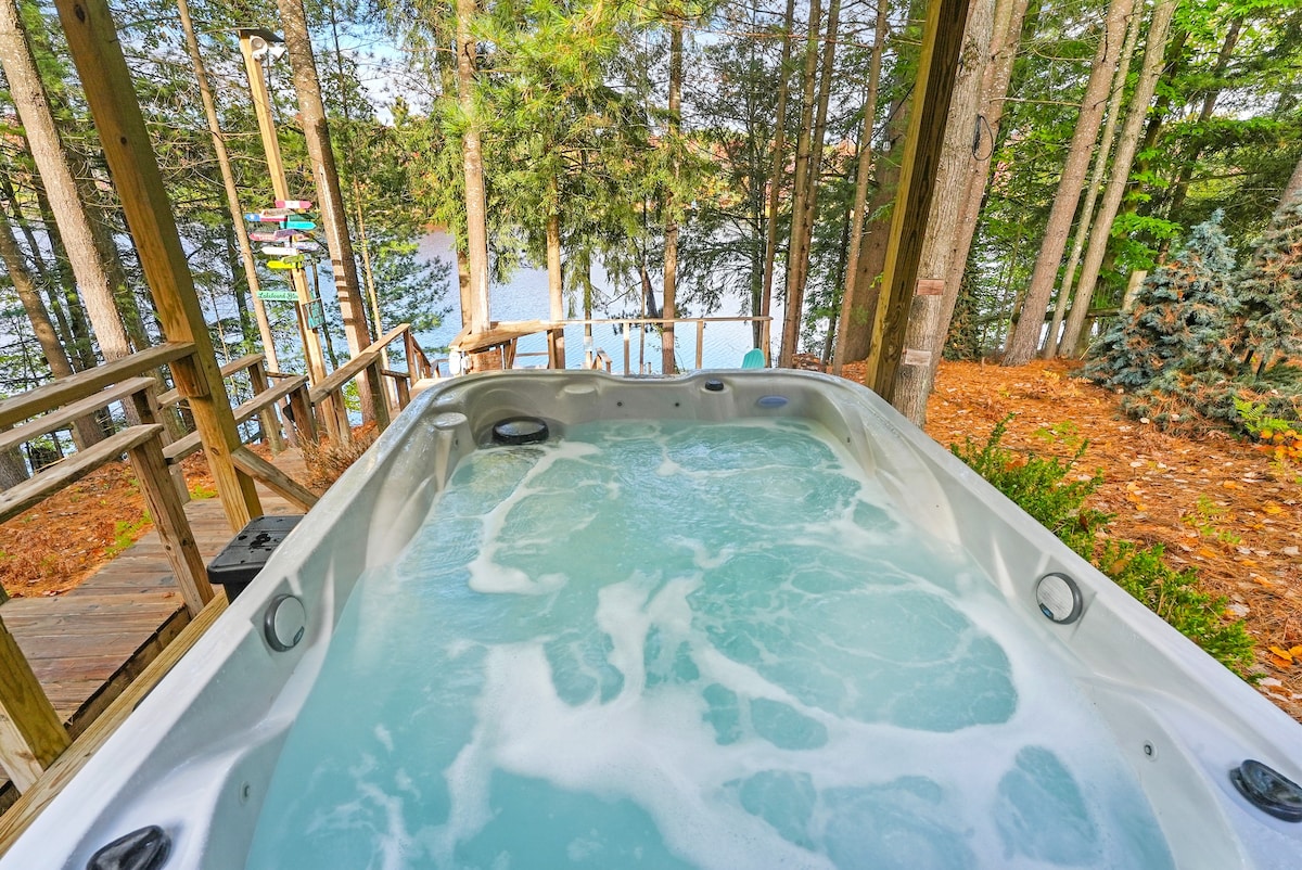 Lake! Hot Tub | Fire Pit | Kayak