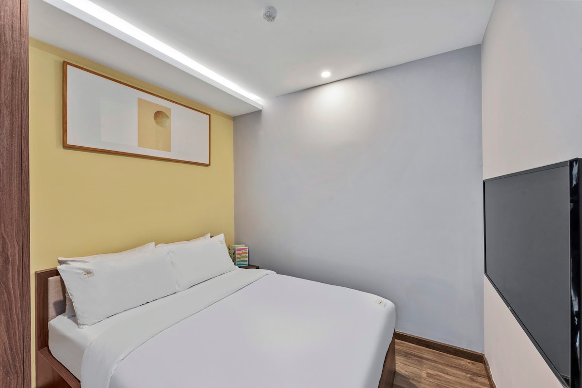 V-1092A *舒适的双卧室公寓*高层*免费泳池和健身房