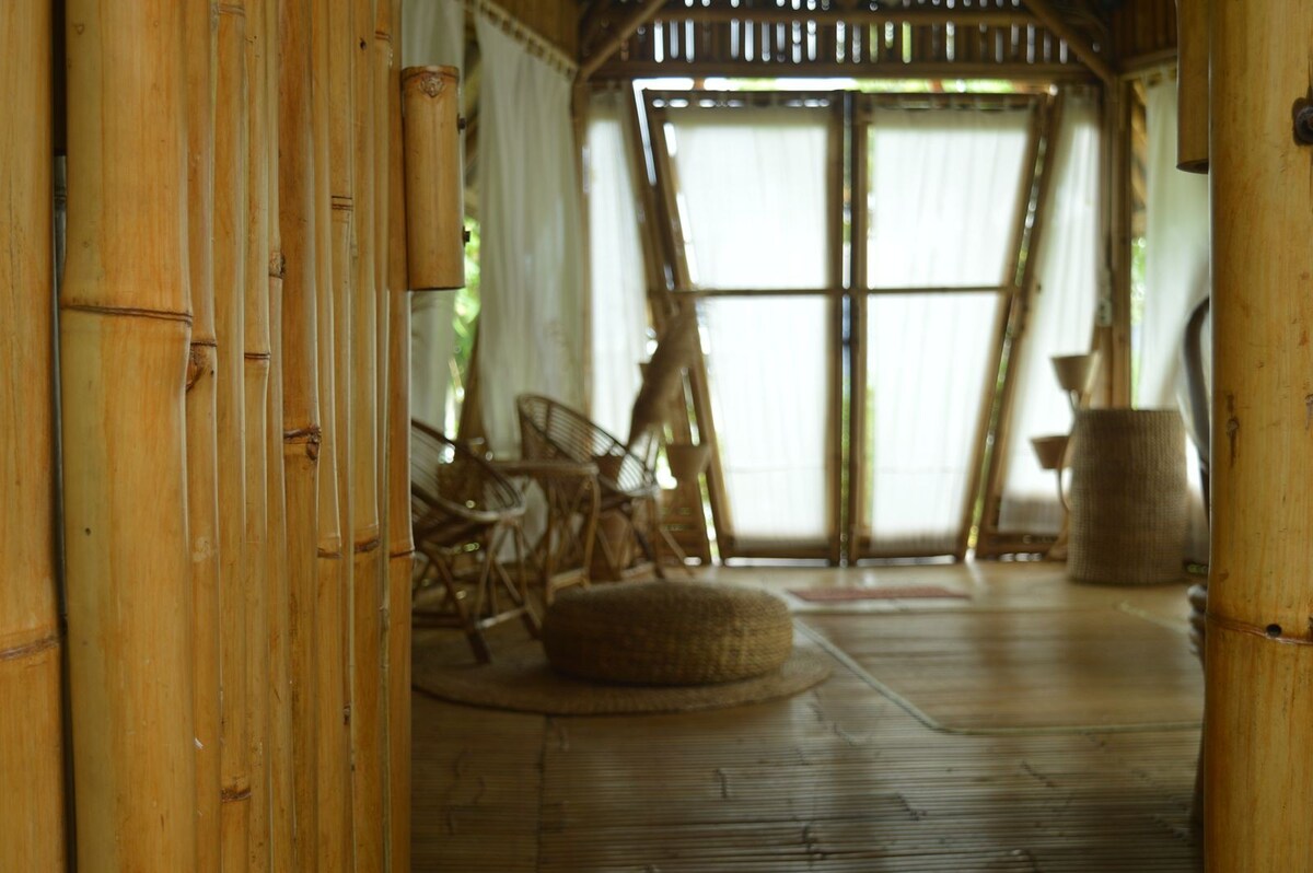 Lekker Bamboo Hut