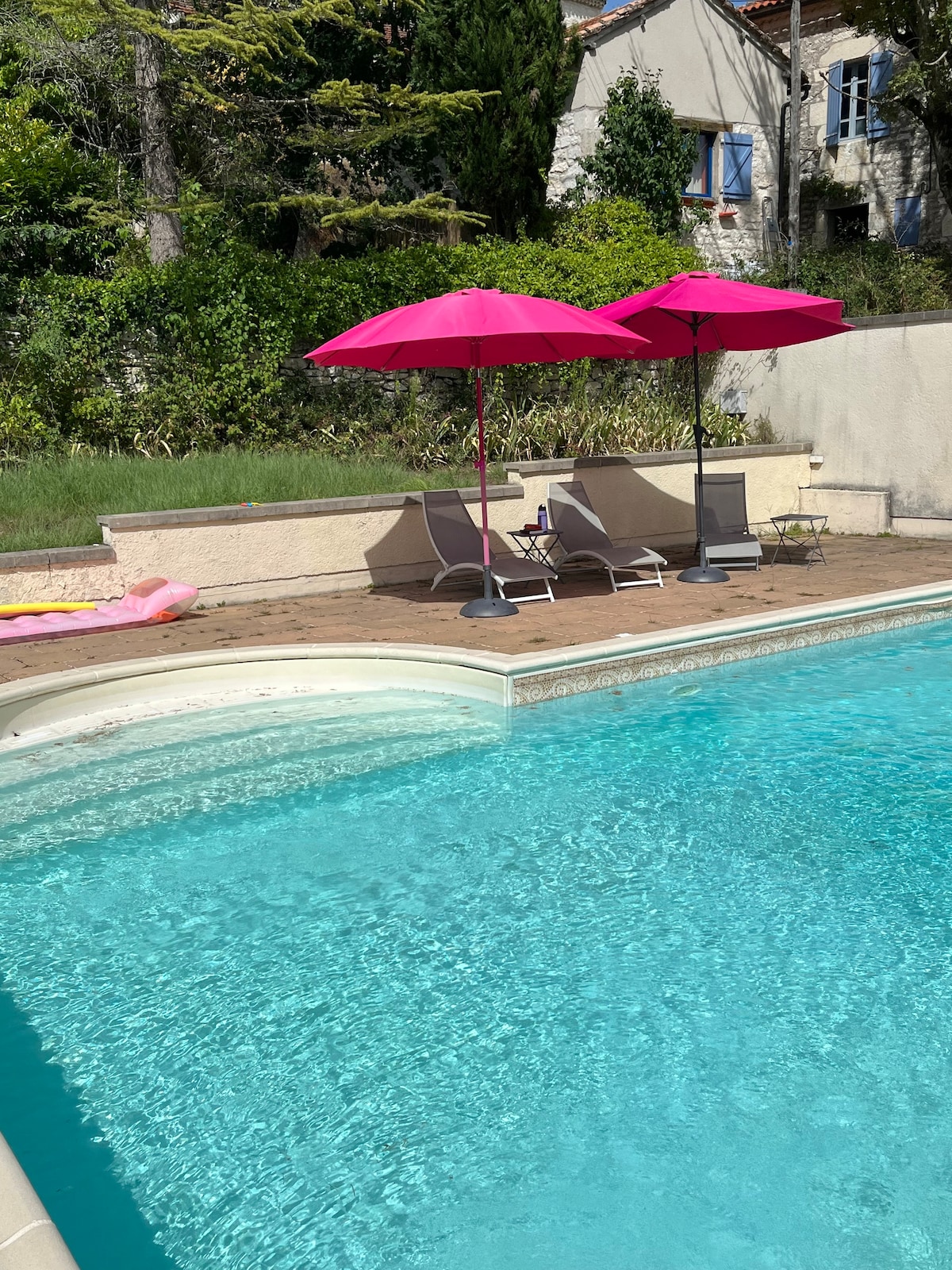 Quercy Stone Farmhouse with Pool