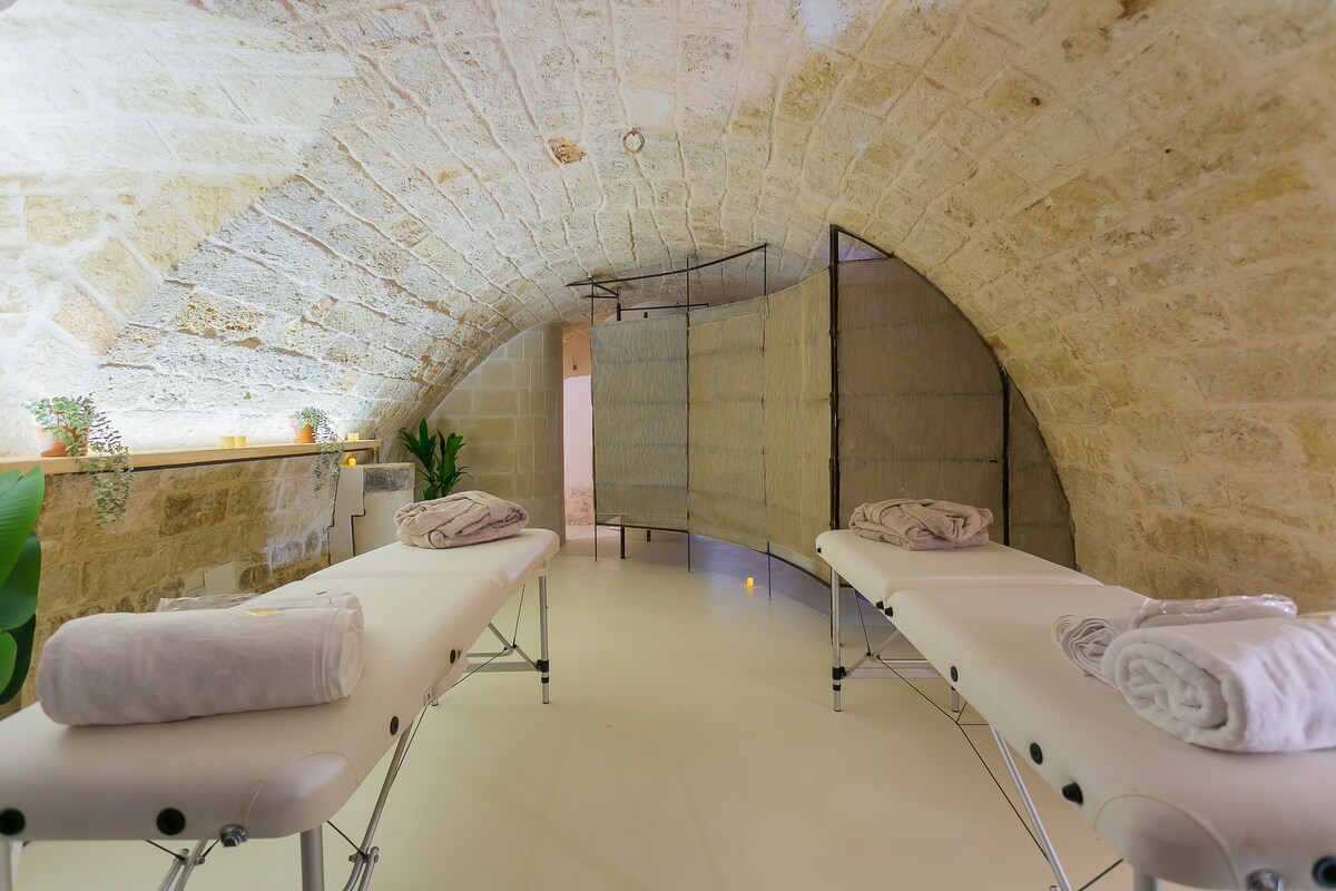 Palazzo De Lumi 10 DeBellis, SPA, sauna, pool
