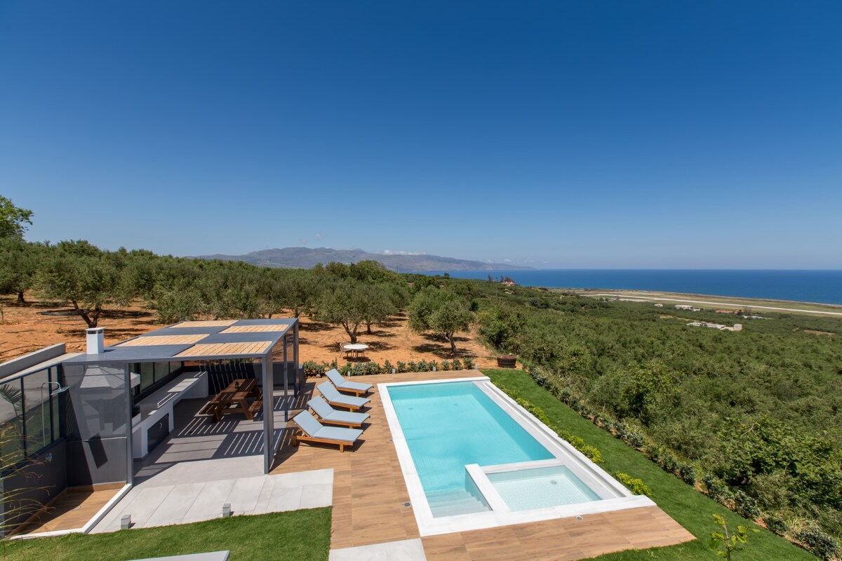 Lux villa 20 sleeps*2 Pool* Sea view*8 Bedrooms
