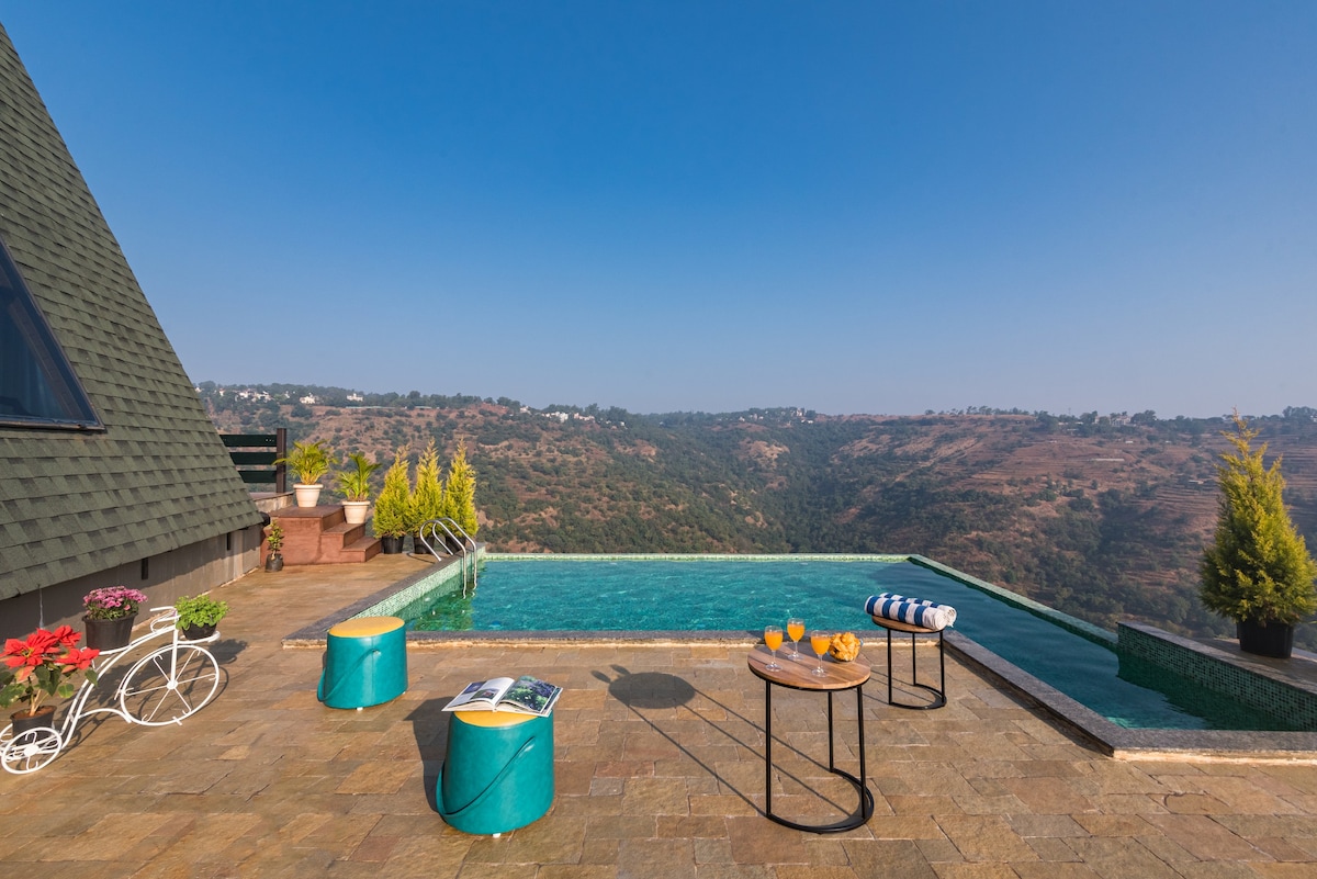 3BR pyramid-shaped infinity pool villa, Panchgani