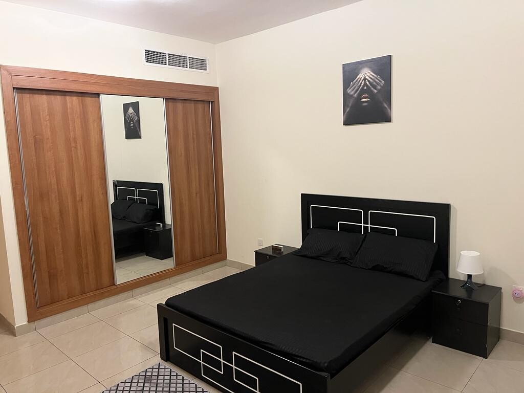 Apartment to share - ADCB METRO