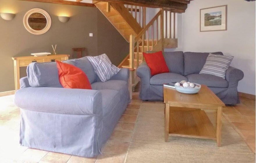 Charming Cottage centrally located Lower Normandy