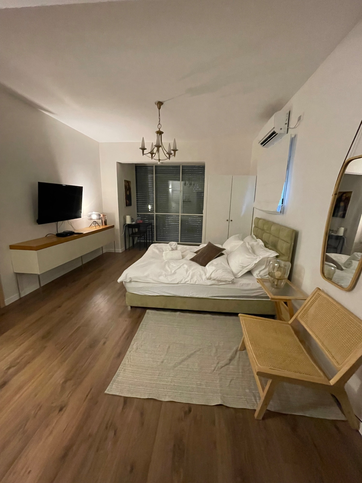 Airbnb studio apartments 2  TLV