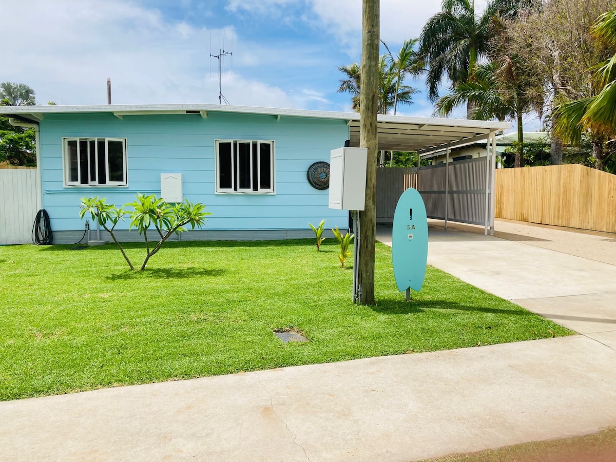 Clarke 's Beach Shack