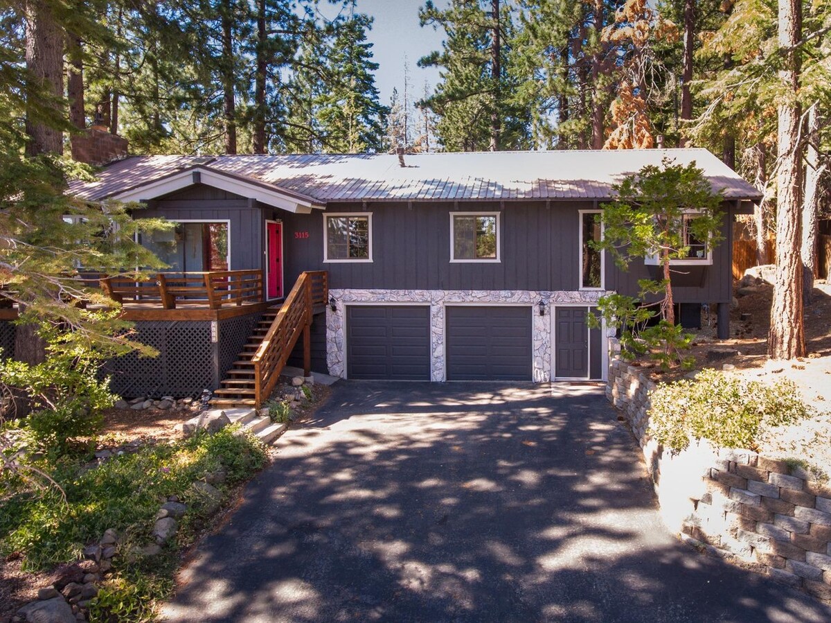 Tahoe Retreat w/AC | Hot Tub | walk to beach