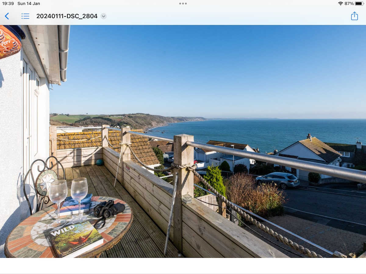 Apartment  with Stunning sea views over Looe bay