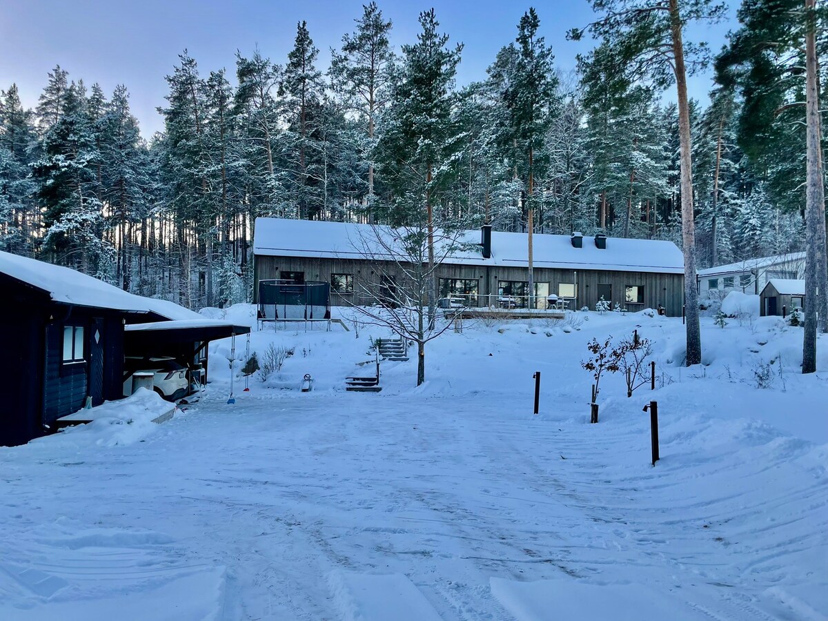 Modernt Familjevänligt Hus