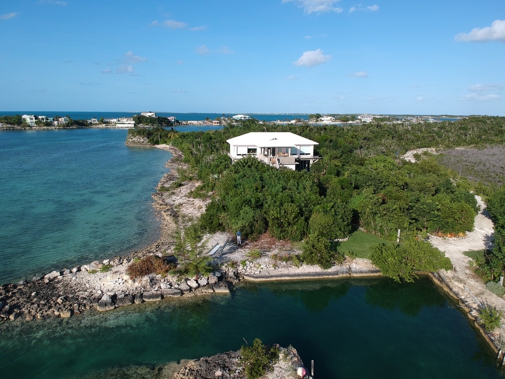 Orchid Beach, Sugarloaf Cay. BAH