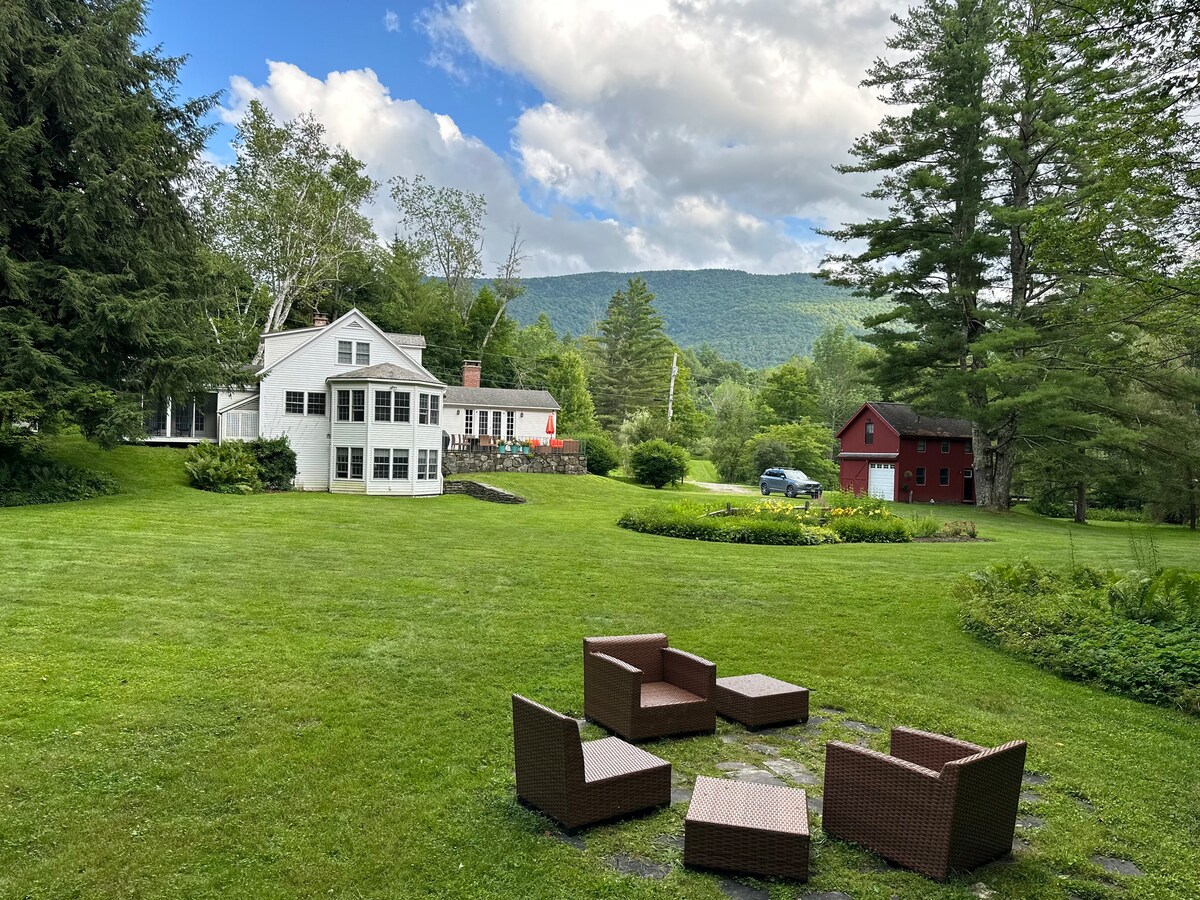 Welcome to Your Manchester, VT / Dorset Retreat