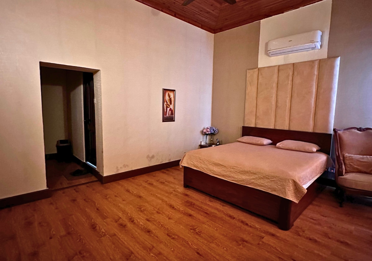 Executive Room With Balcony Lake View
