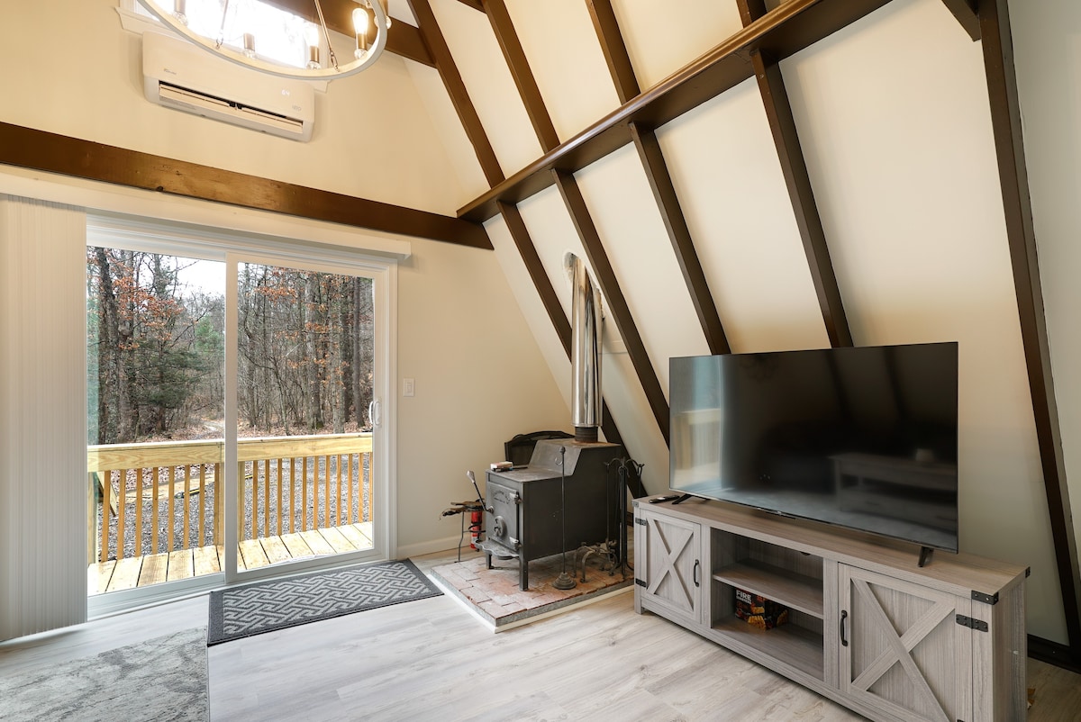 Secluded Modern A-frame in Shenandoah Valley