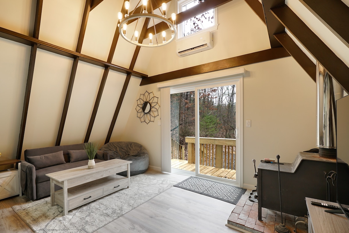 Secluded Modern A-frame in Shenandoah Valley