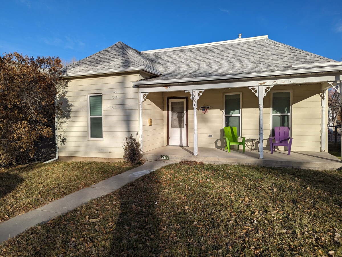 Charming, cozy home downtown