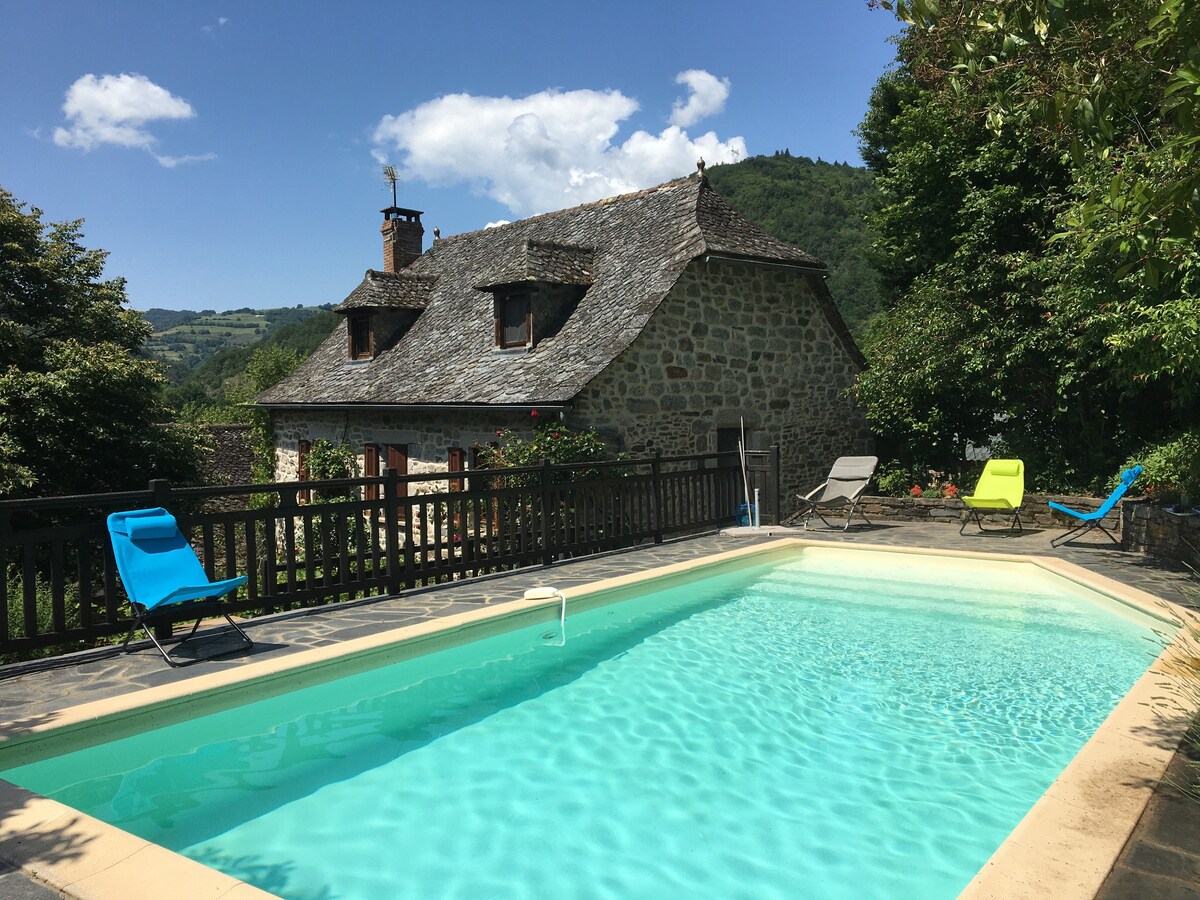 Maison Aveyron Piscine bord lac