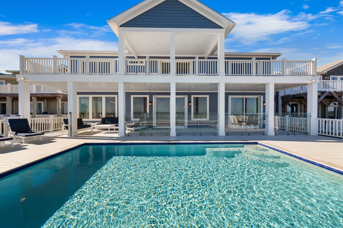 Luxury Beachfront House w/ Pool