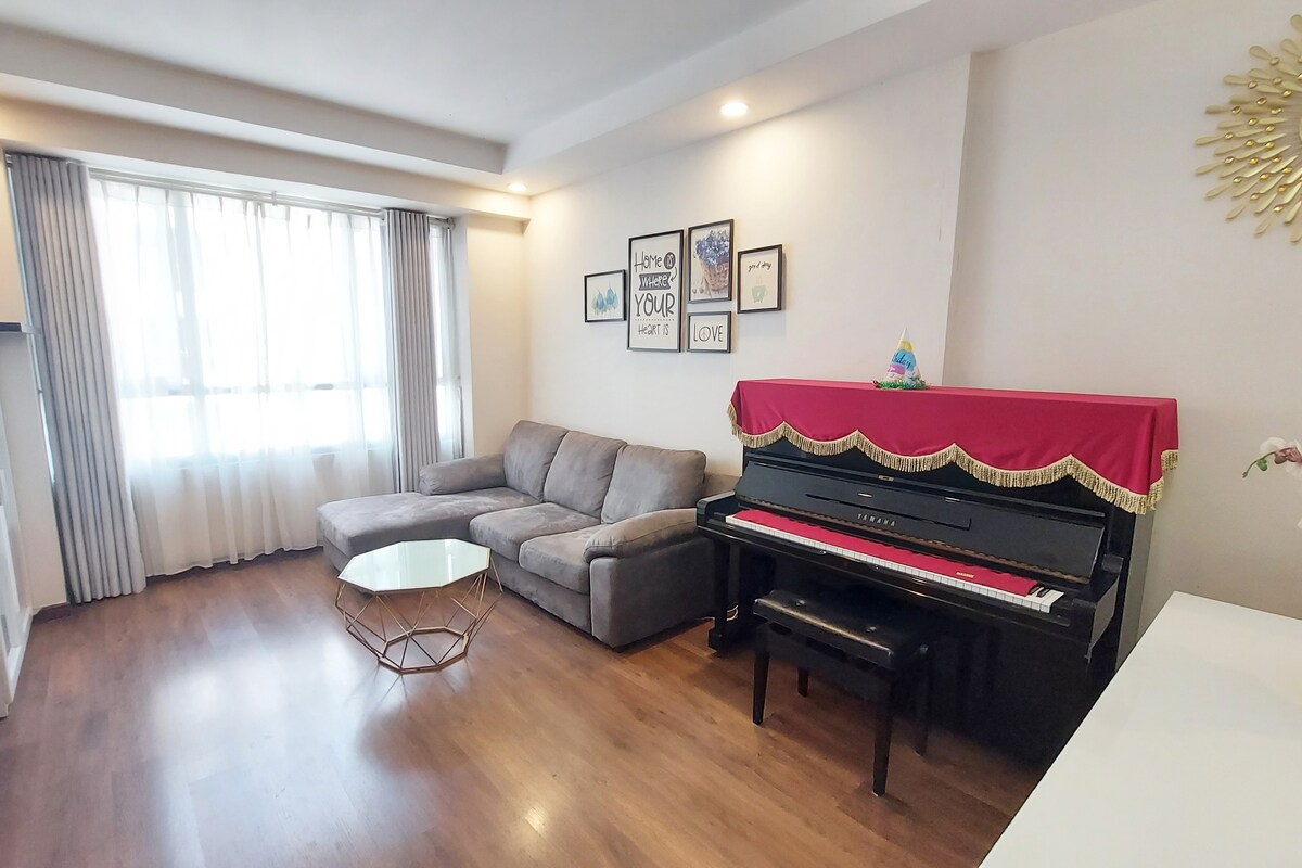 Luxury The Goldview - 2 Bedroom with Piano