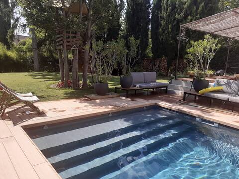 JO Paris. Villa 9 pers. Piscine