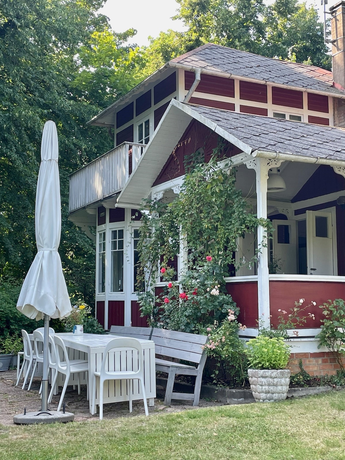 Charmigt sommarhus i Ystad Sandskog